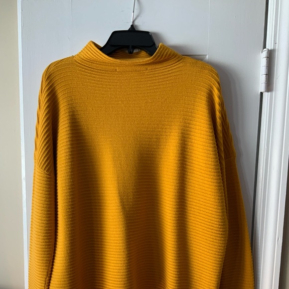Women’s French Connection yellow sweater size M - Picture 2 of 5